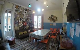 Home Genoa Hostel